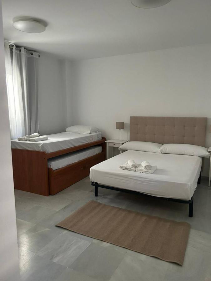 San Bernardo Family Apartment Sevilla Eksteriør bilde