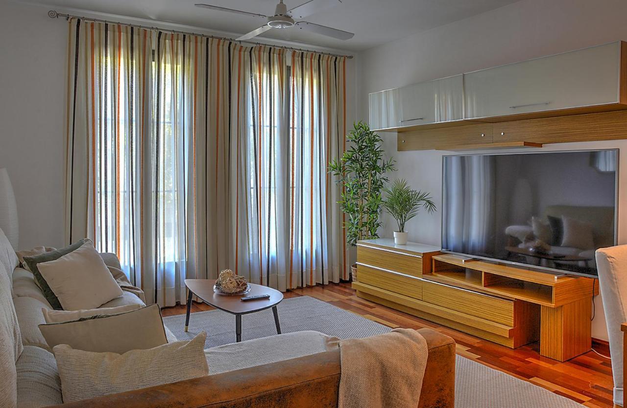 San Bernardo Family Apartment Sevilla Eksteriør bilde