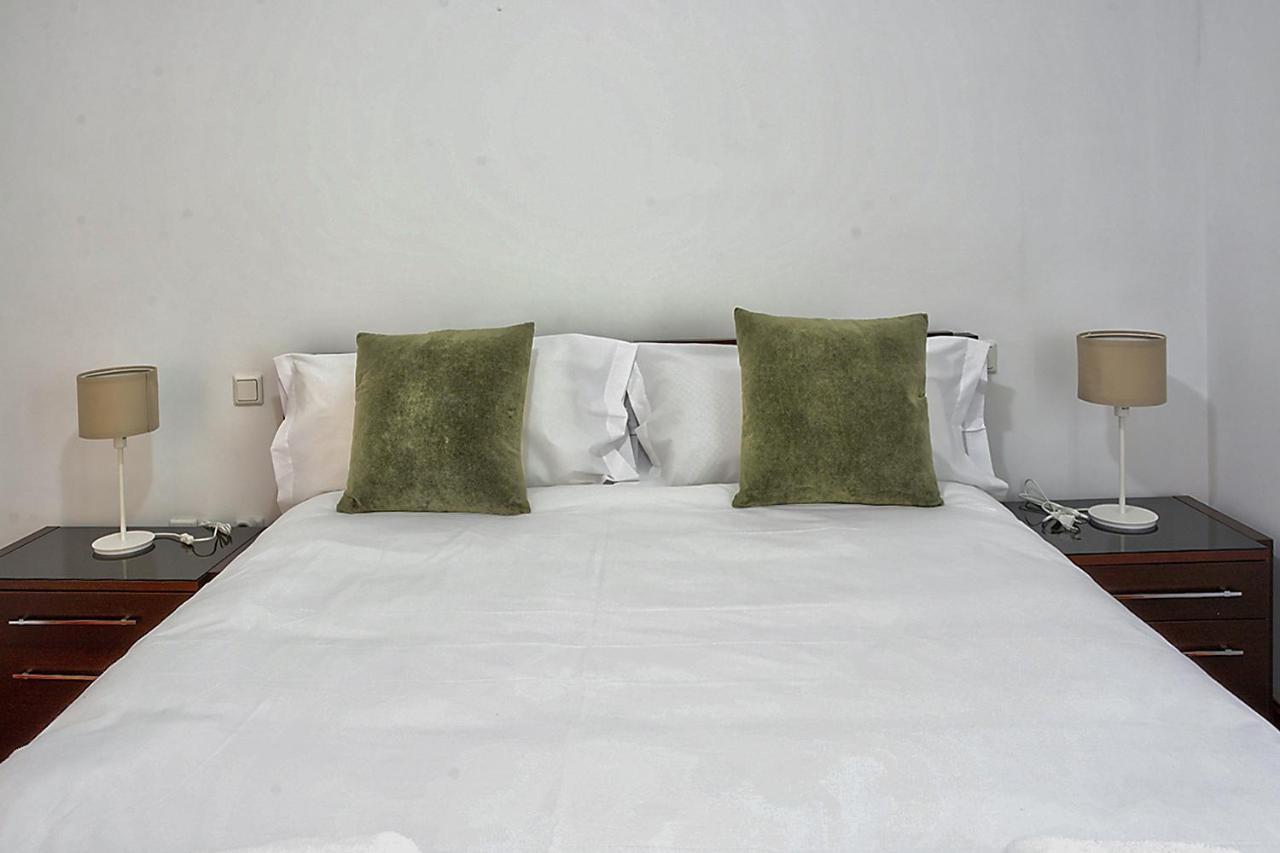 San Bernardo Family Apartment Sevilla Eksteriør bilde