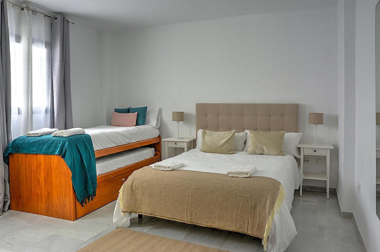 San Bernardo Family Apartment Sevilla Eksteriør bilde