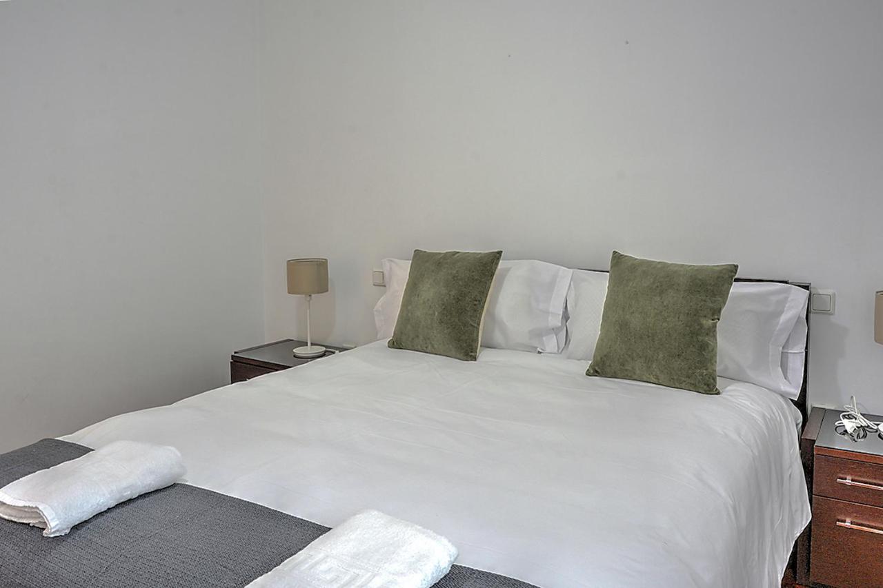 San Bernardo Family Apartment Sevilla Eksteriør bilde