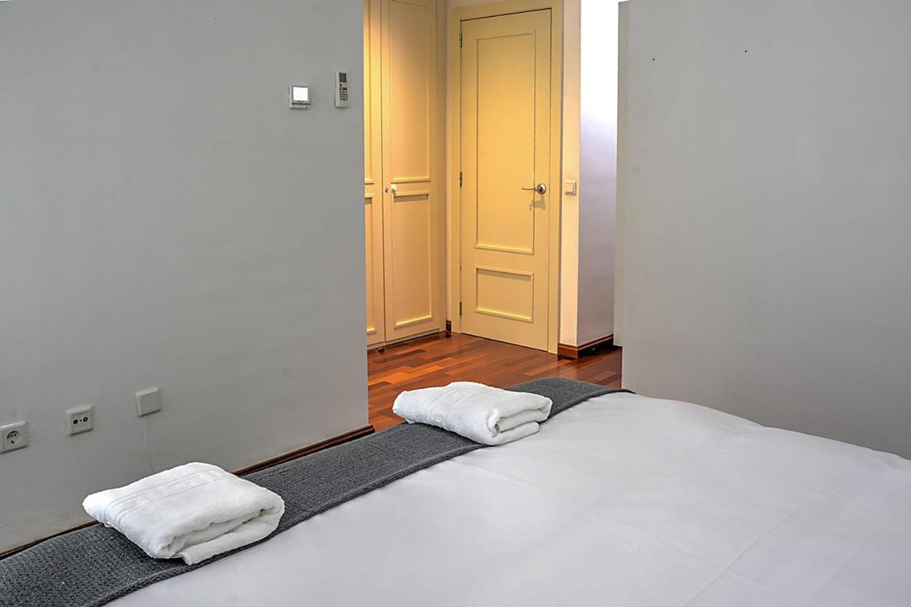 San Bernardo Family Apartment Sevilla Eksteriør bilde