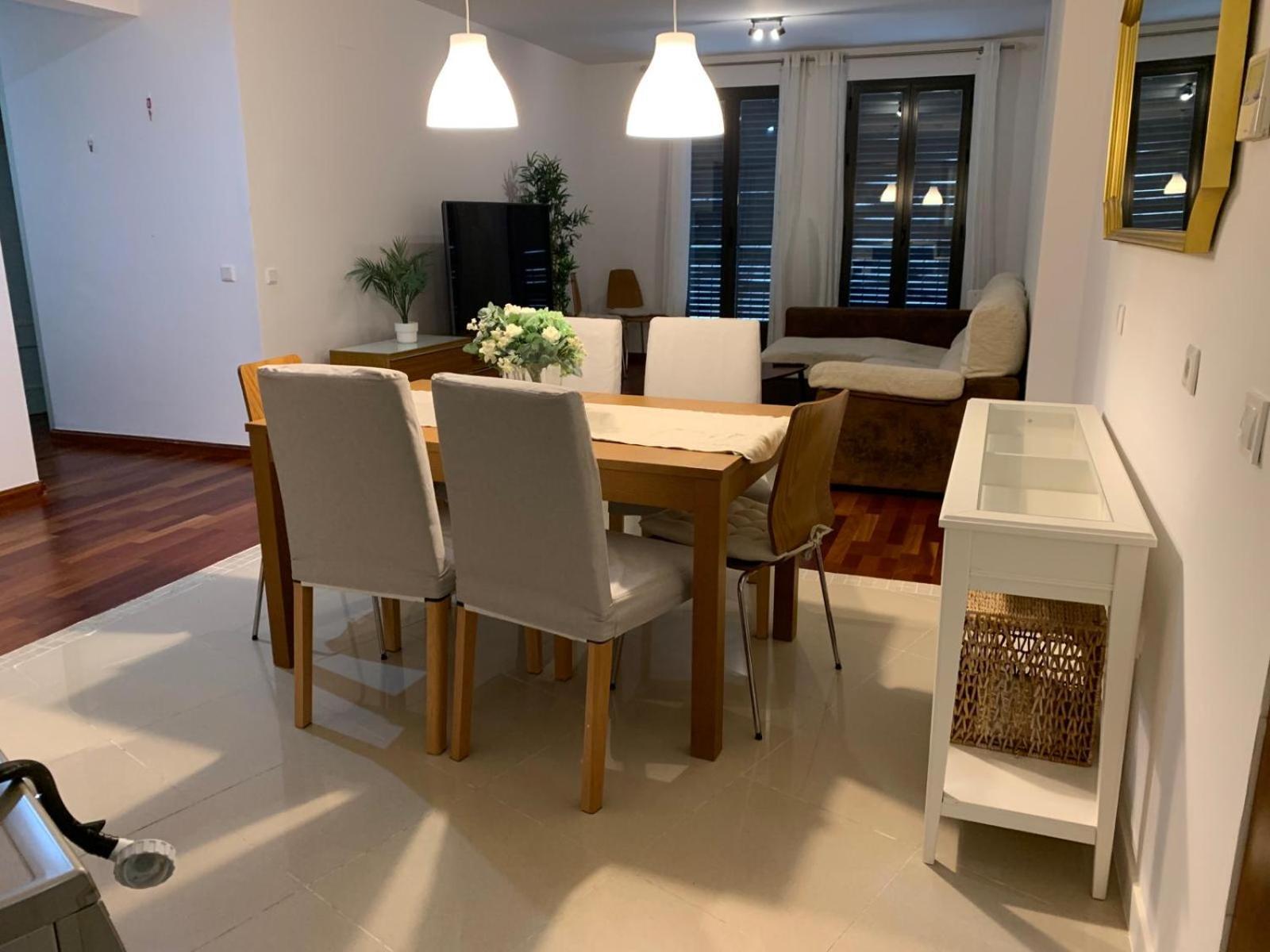 San Bernardo Family Apartment Sevilla Eksteriør bilde
